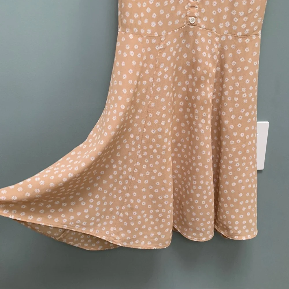Reformation Bridget Dainty Flower White Collar Mini Dress size 2 - Picture 8 of 9